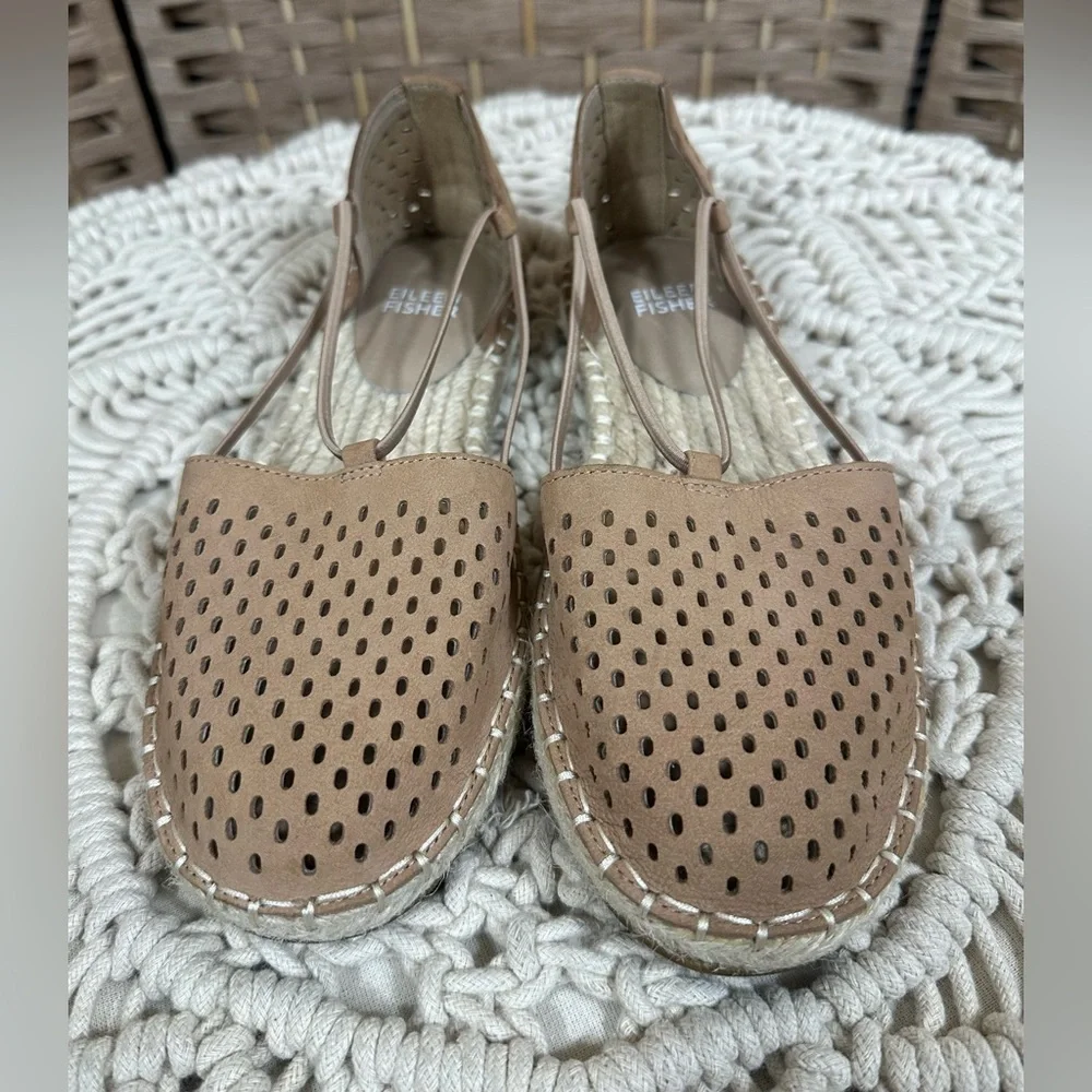 Eileen Fisher Women’s Perforated Lee 2 Espadrille Flats - Size 5